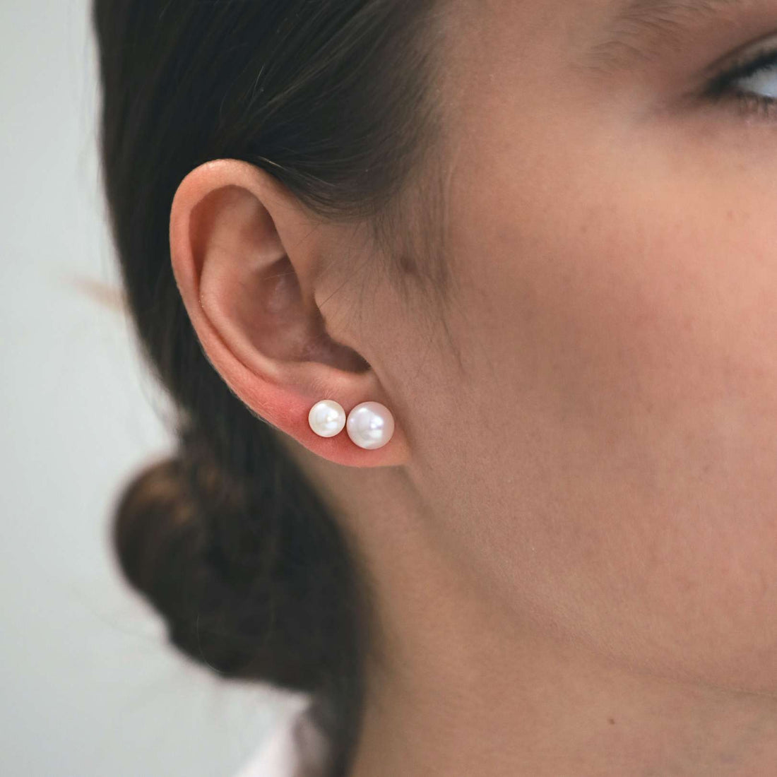 Celeste Pearl Earrings - Solid Gold
